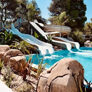 Holacamp Garrofer Campsite Sitges