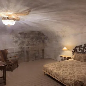 Renaissance Palace Noble Floor Apartment Florence